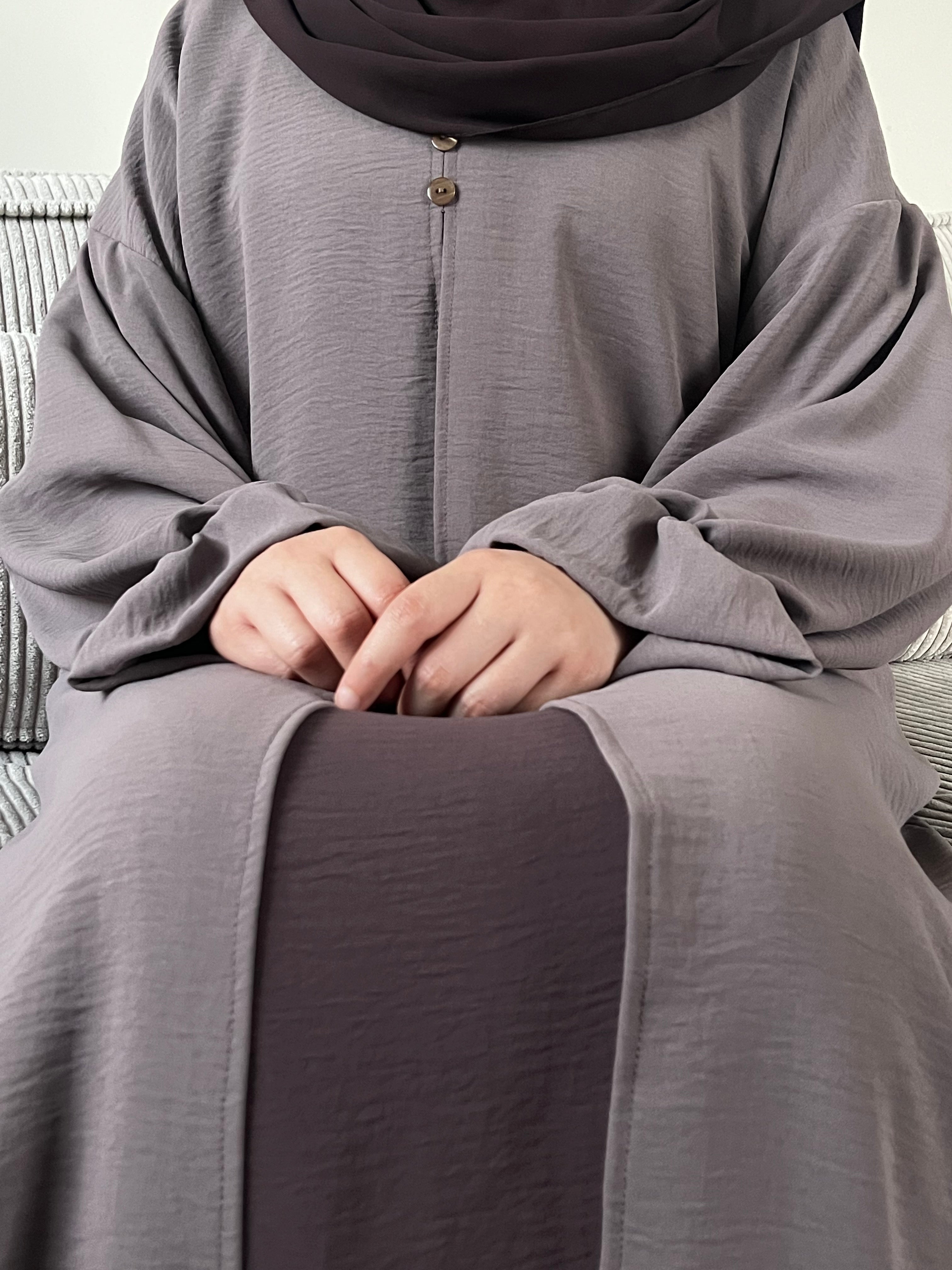 Abaya semi-ouverte Lilya