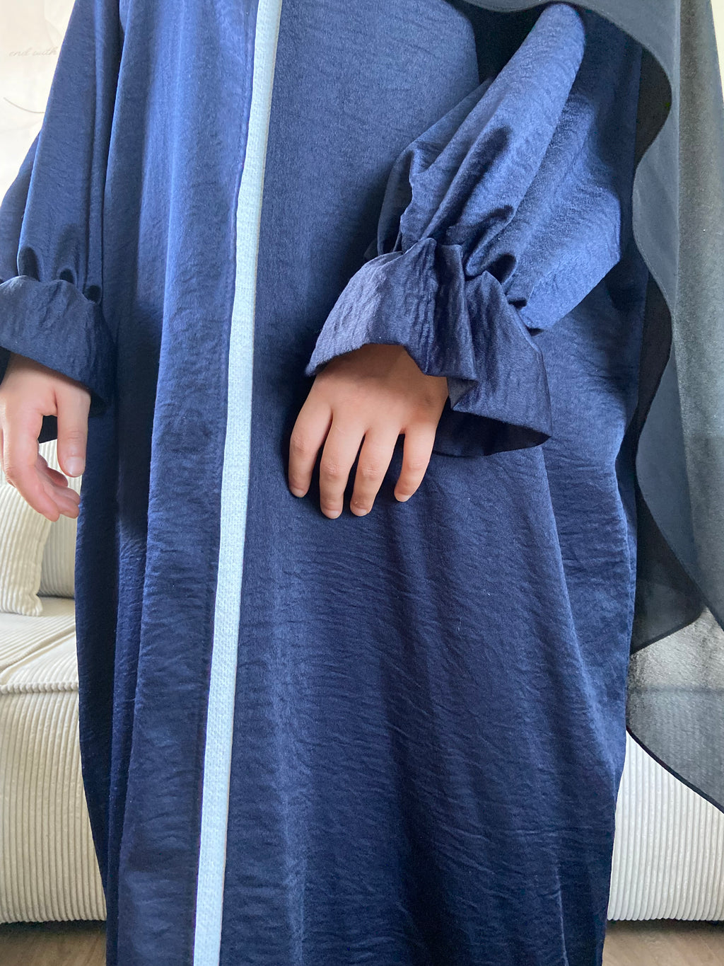 Abaya semi-ouverte Inaya